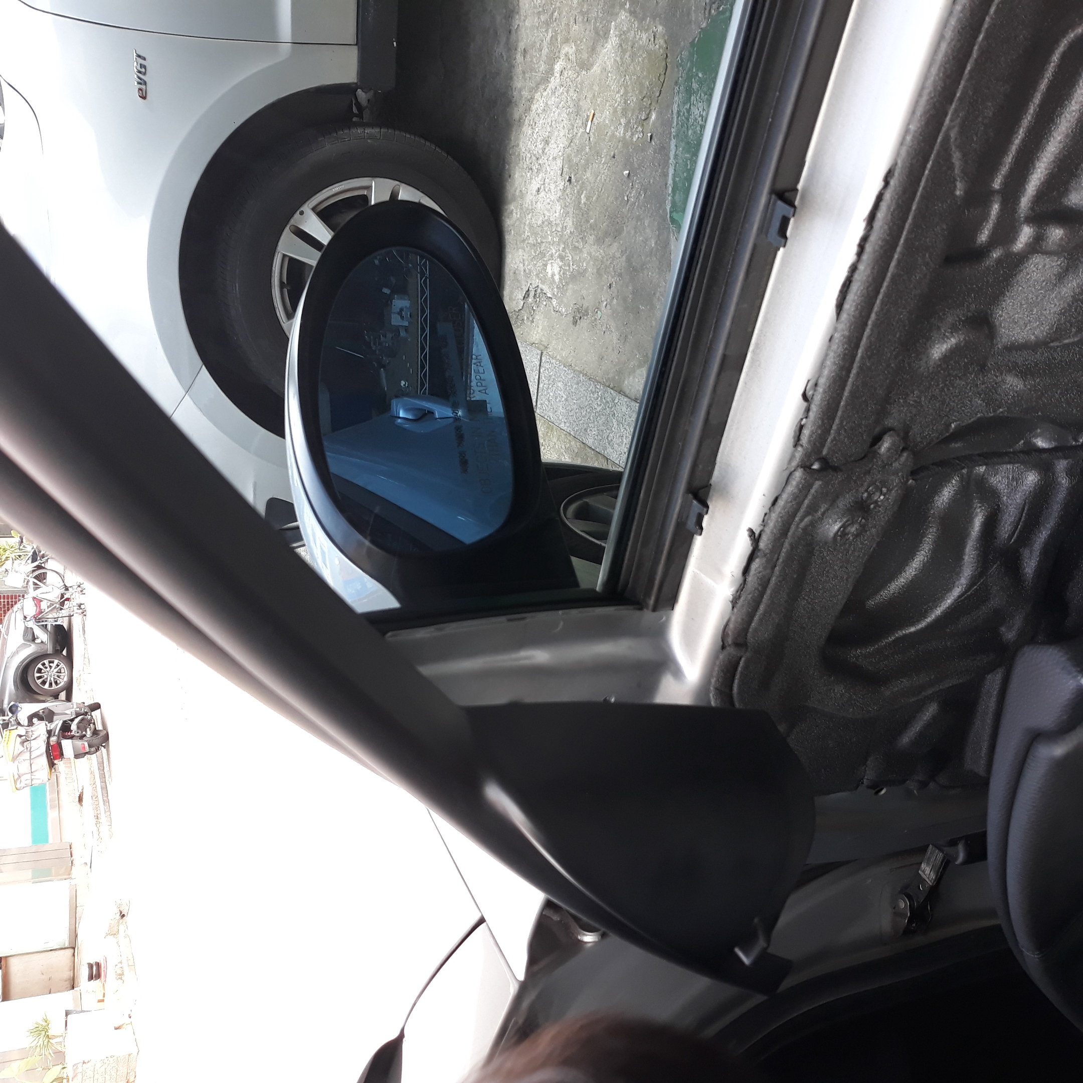 BMW 320i RH side mirror